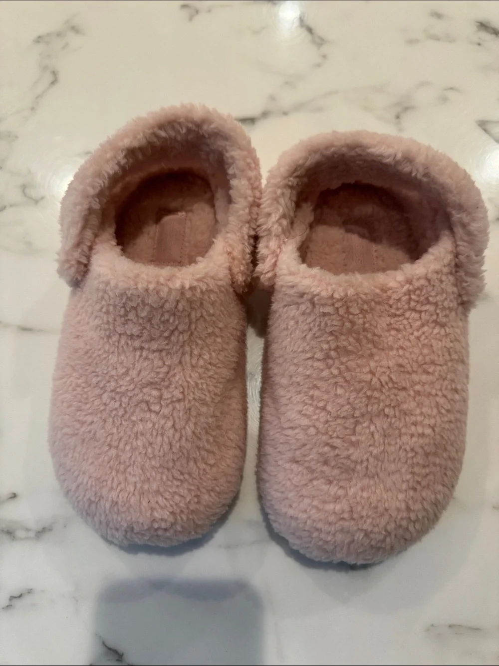 CROCS Kids Plush Fuzzy Slip-On Slippers in Light Pink size j3